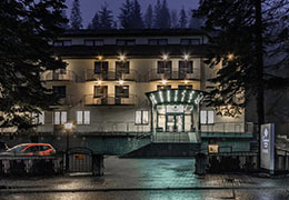 www.hotelvestina.pl